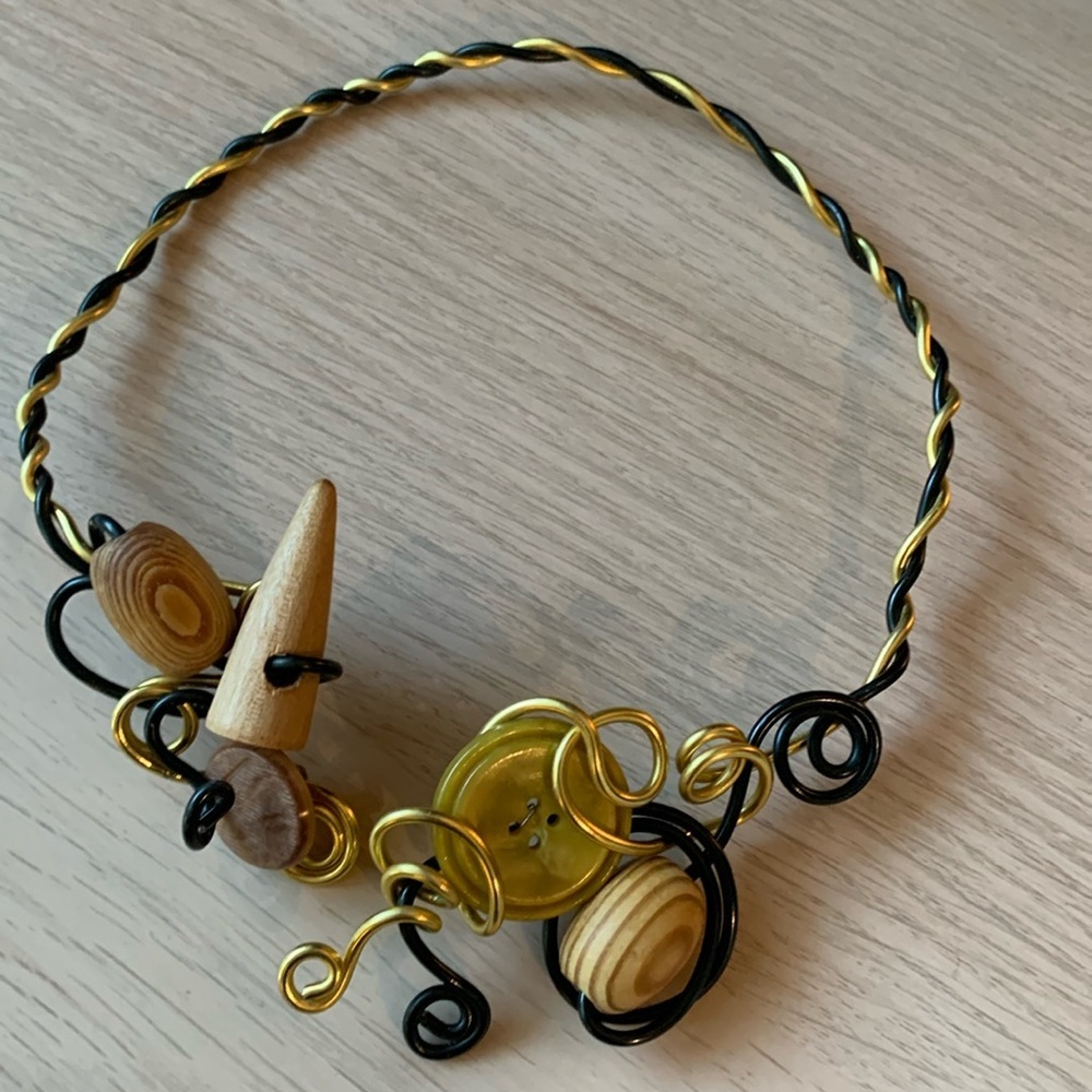 ⭐️ 5 for 20$! ⭐️ Adjustable necklace with Wood and Buttons